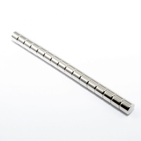 Neodýmový
  magnet valec 6x5 mm, 120 °C - N45H