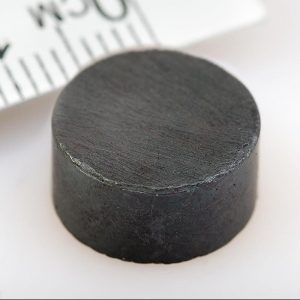 Feritový
  magnet valec 12x6 mm - Y30BH