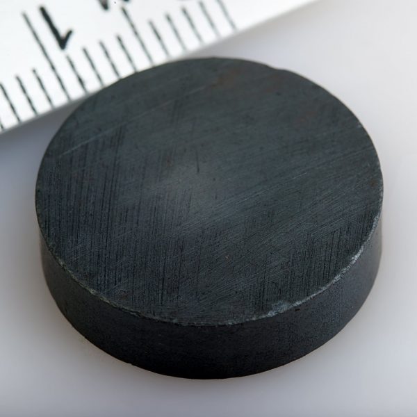 Feritový
  magnet valec 18x5 mm - Y30BH