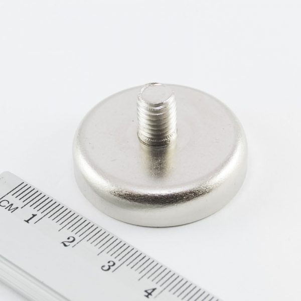 Magnet v puzdre s vonkajším závitom 36x8 mm