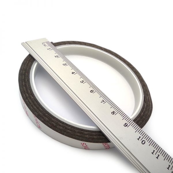 Neodýmová
  magnetická lepiaca páska 10x1,5 mm (1 meter)