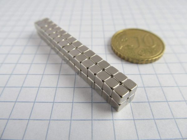 Neodýmový magnet kocka 3x3x3 mm - N38