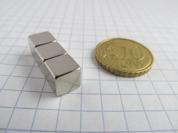 Neodýmový
  magnet kocka 7x7x7 mm - N52