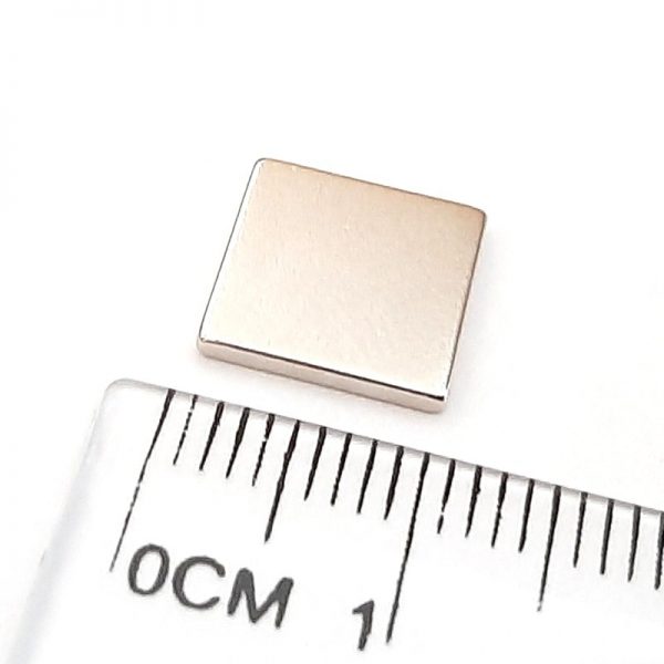 Neodýmový
  magnet kváder 10x10x1,2 mm - N38
