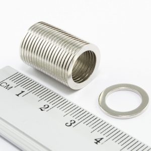 Neodýmový
  magnet prsteň 14-10x1 mm - N38
