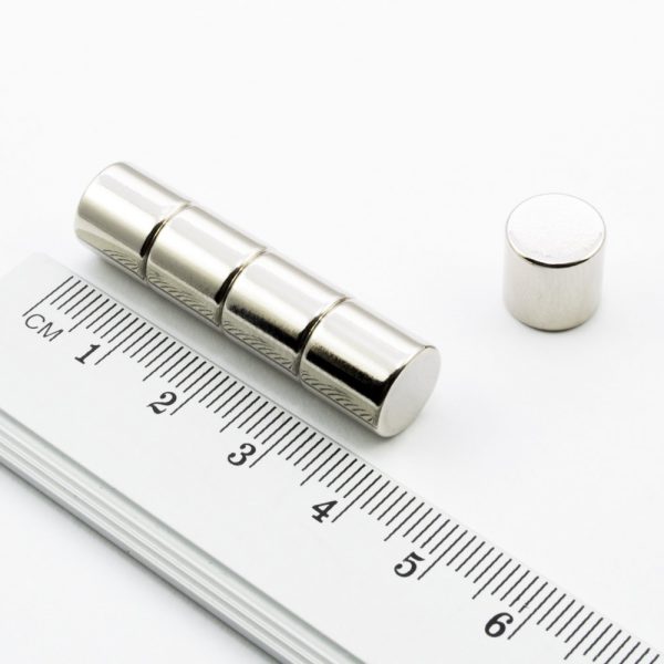 Neodýmový
  magnet valec 10x10 mm - N38