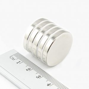 Neodýmový
  magnet valec 25x4 mm - N38