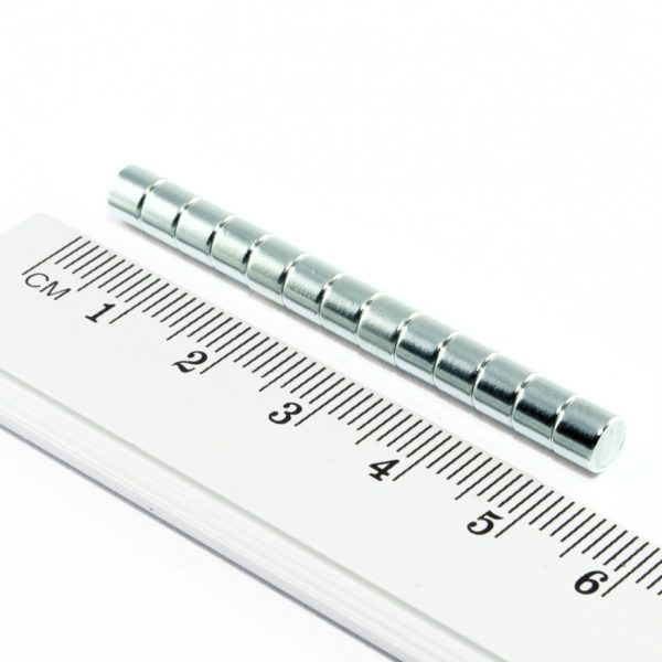 Neodýmový magnet valec 5x5 mm Zn - N45