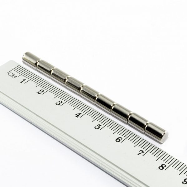 Neodýmový
  magnet valec 5x8 mm - N25