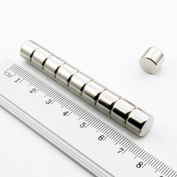 Neodýmový magnet valec 10×8 mm – N42
