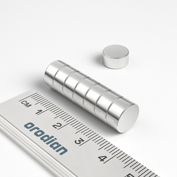 neodýmový magnet valec 10x5 mm