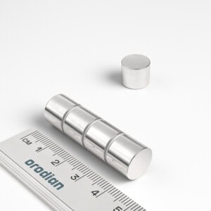 neodýmový magnet valec 12x10 mm