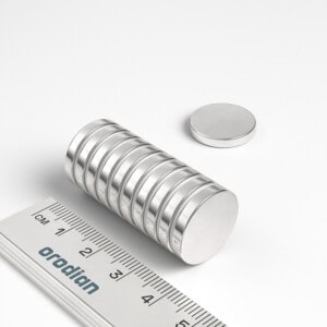 neodýmový magnet valec 18x3 mm