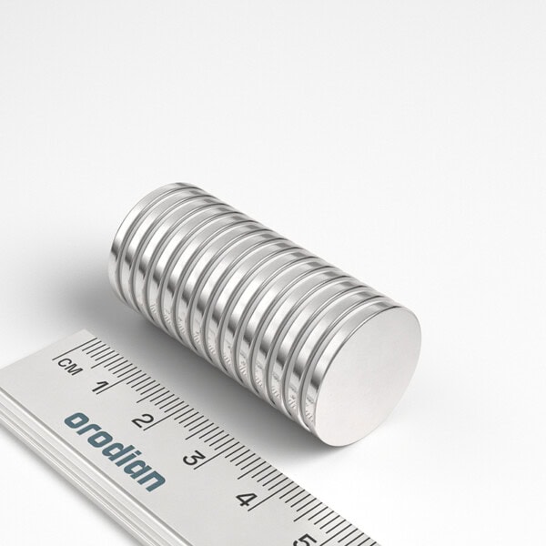 neodýmový magnet valec 20x2 mm
