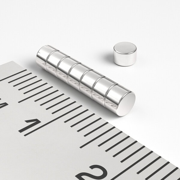 neodýmový magnet valec 3x2 mm