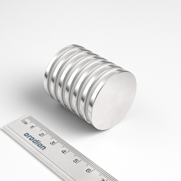 neodýmový magnet valec 38x35 mm