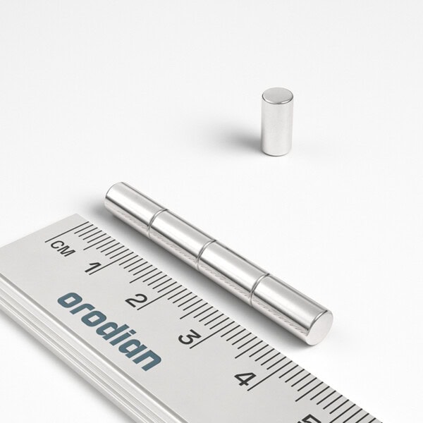 neodýmový magnet valec 5x10 mm