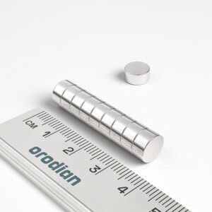 neodýmový magnet valec 8x4 mm